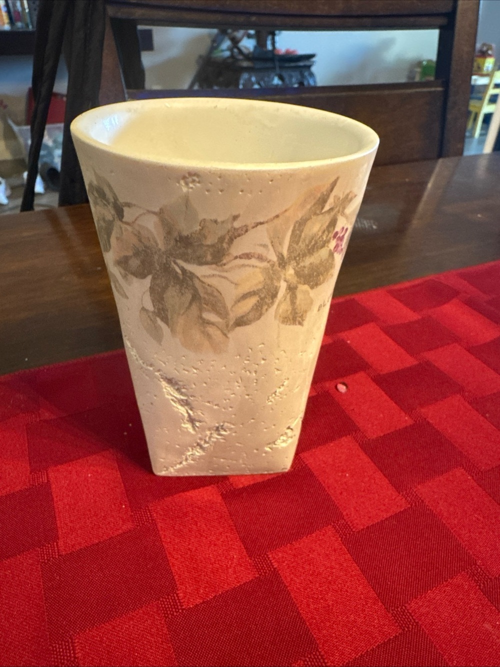 Croscill bathroom tumbler